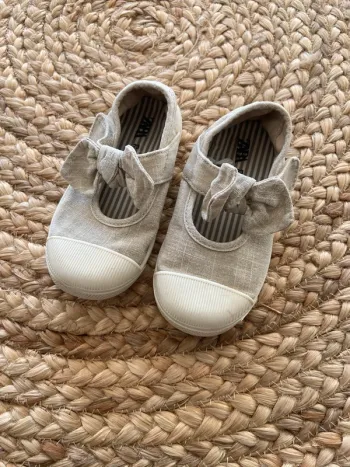 Chaussure Zara 23
