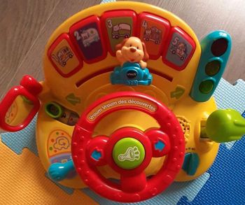 Volant vroum vroum des découvertes vtech 12-36mois
