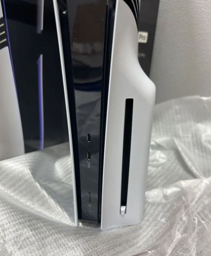 PlayStation 5 pro - photo numéro 2
