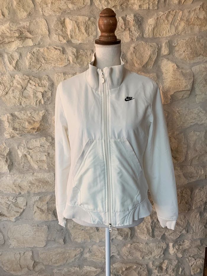 Veste de sport Nike taille M