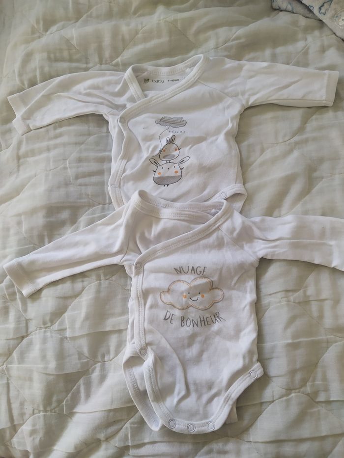 Lot de body taille 1 mois - photo numéro 3