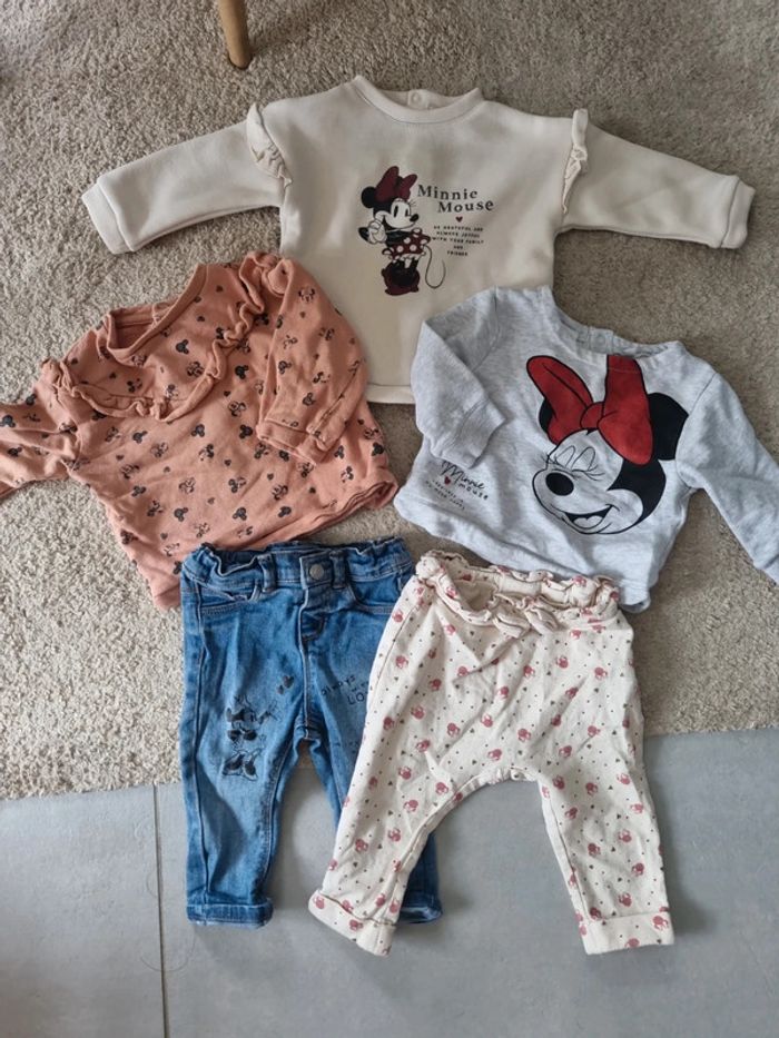 Lot vêtements minnie
