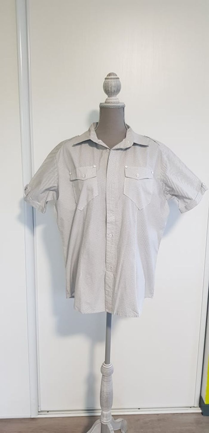 Chemise manches courtes