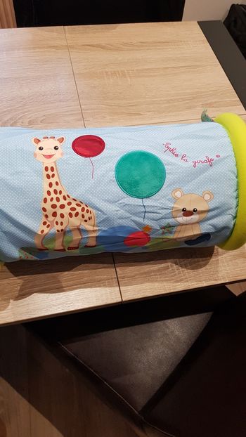 Traversin d activités Sophie la Girafe