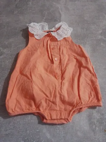 Combishort bébé fille 9 mois