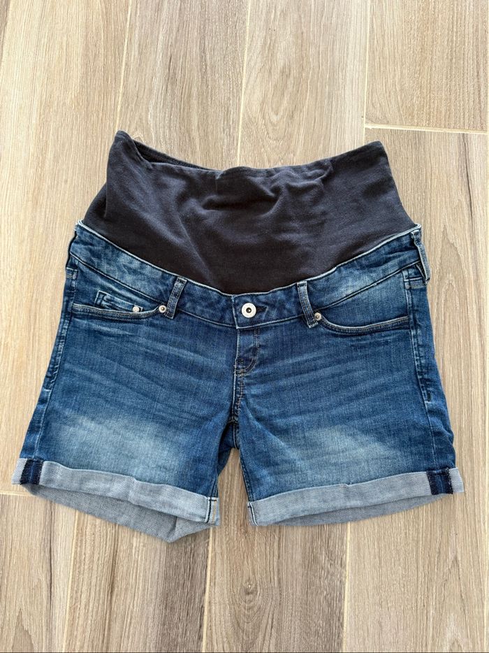 Joli short jeans femme grossesse maternité T36 H&M mama - photo numéro 3