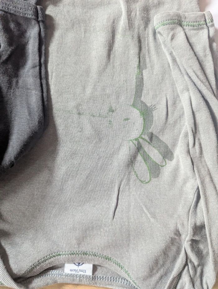 Lot de 2 bodies Petit Bateau 12 mois - photo numéro 3