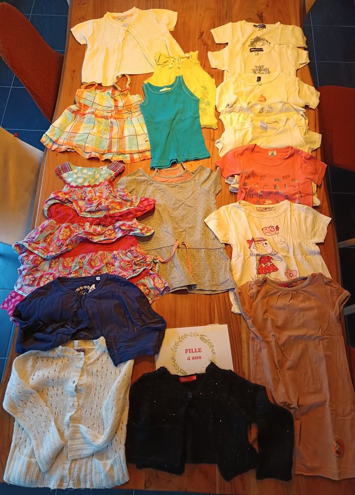 Lot fille 4ans