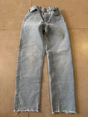 Jean bleu clair Kiabi, 10 ans, très bon état
