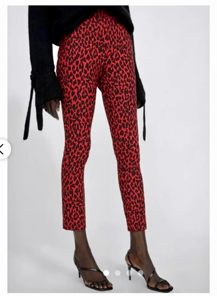 Slim léopard rouge Zara