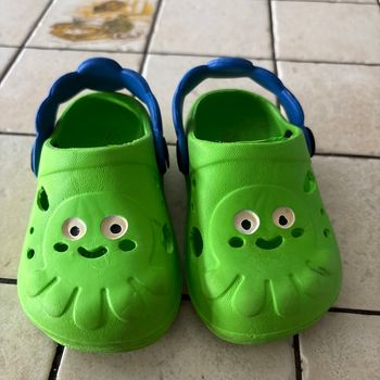 Crocs