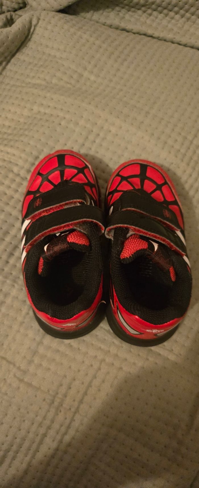 Basket adidas spiderman 23 - photo numéro 3