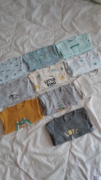 Lot de 18 vêtements garçon 3 mois