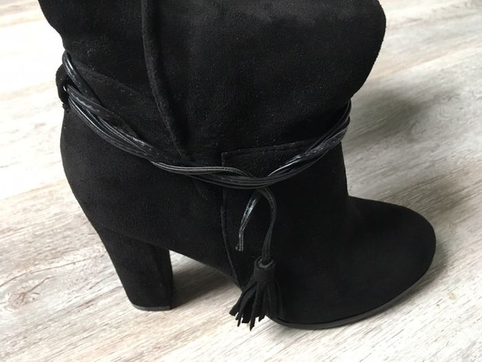 Bottines noires - photo numéro 2