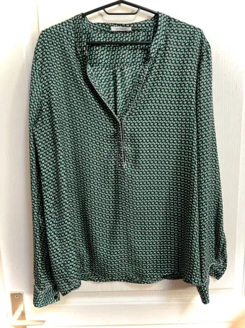 Joli chemisier/blouse / 42 / Promod /  Vert, noir, blanc, pailleté