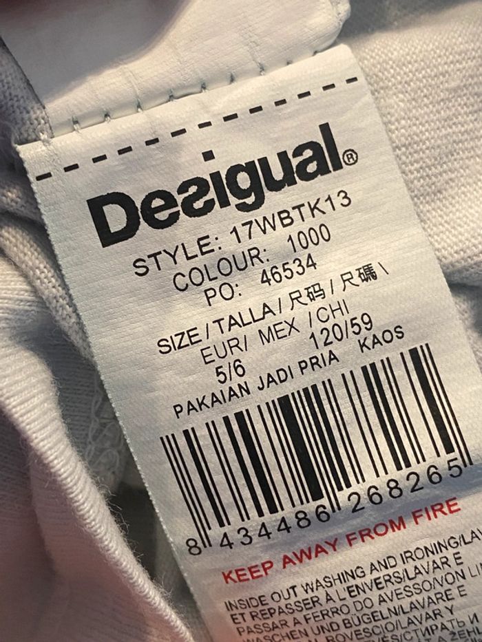 T-shirt manches longues « skate/squelettes » Desigual taille 5/6 ans - photo numéro 5