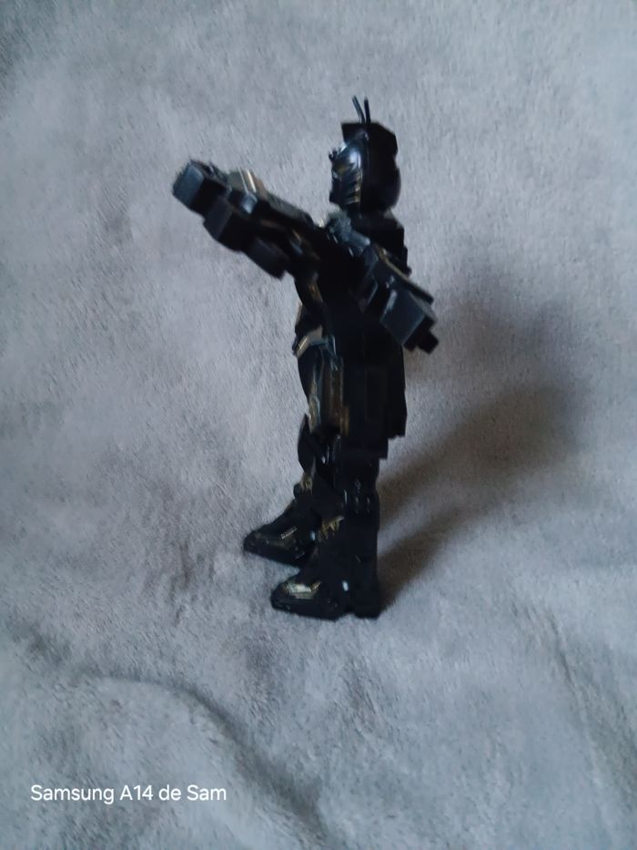 Figurine robot - photo numéro 4