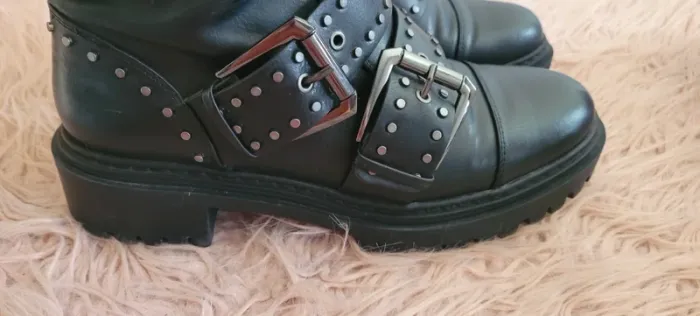 Bottines noires bershka - photo numéro 4