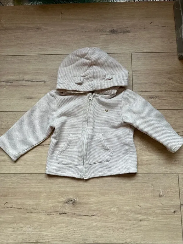 Veste bébé 12 mois – capuche oreilles – excellent état Kiabi