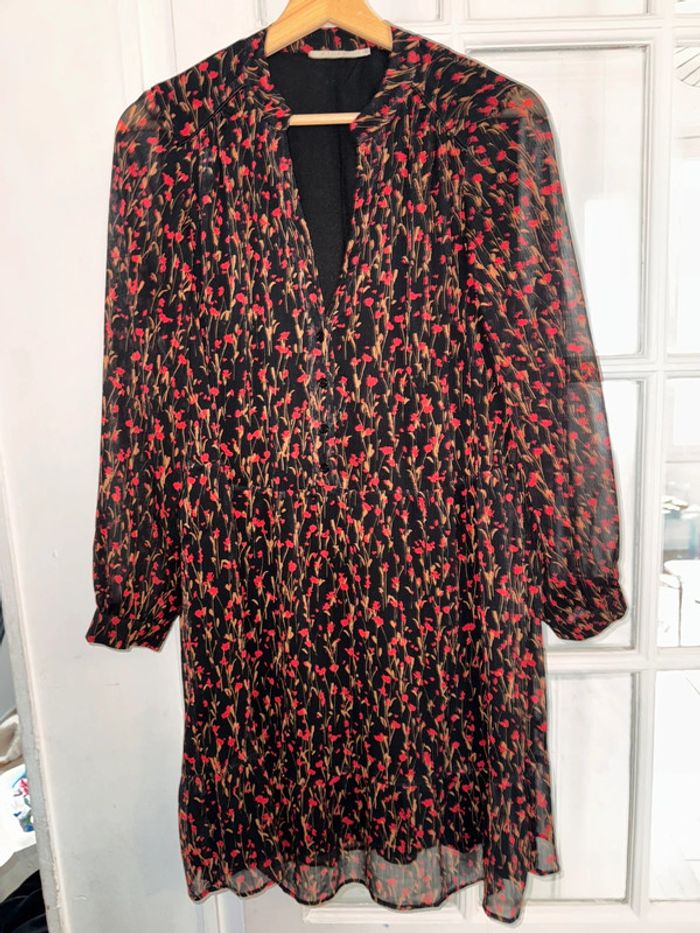 Robe Elora  Taille 38 Valeur 135 euros