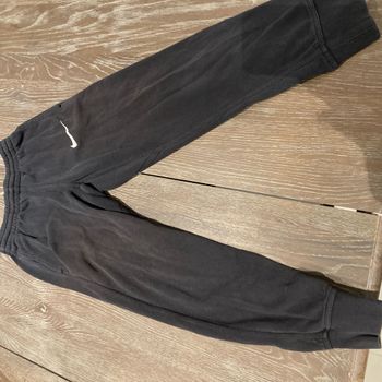 Jogging Nike 10 ans