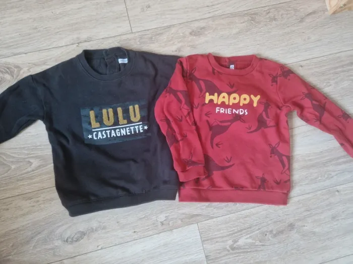 2 sweats garçon, 3 ans