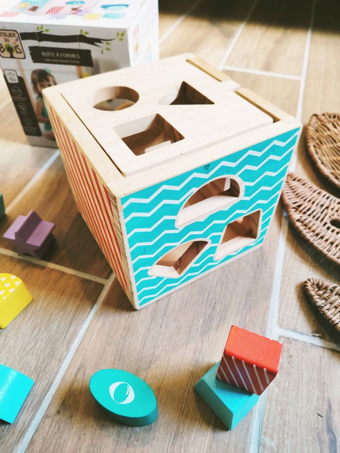 🎁Boîte /cube à formes en bois 2 en 1  à empiler et encastrer marque L'atelier du bois - photo numéro 4