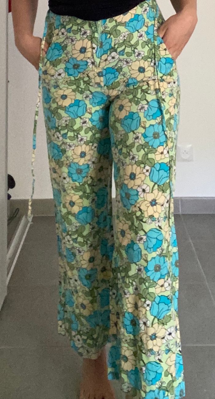 Pantalon imprimé fleurs - photo numéro 3
