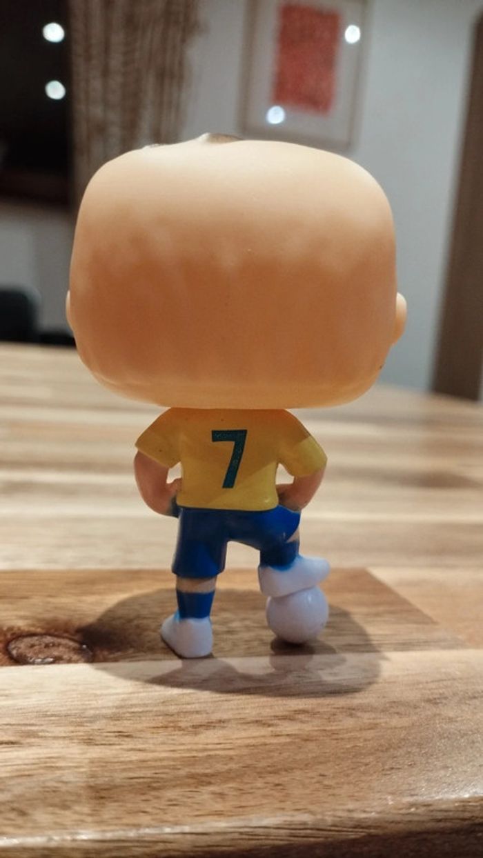 Figurine football neuve type cartoon cristiano Ronaldo CR7 Al Nasr - photo numéro 2