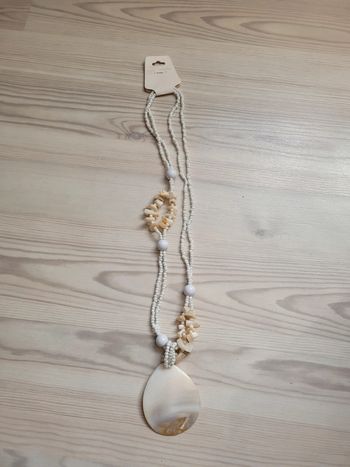 Collier coquillage
