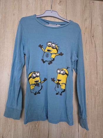 TEE-SHIRT GARÇON MANCHE LONGUE MINIONS MINIONS TAILLE 6/8 ANS COULEUR BLEU CIEL MARQUE DESPICABLE ME H&M