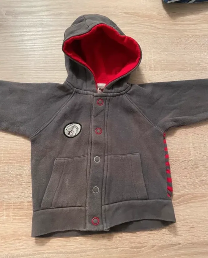 2 Gilet 18 mois - photo numéro 2