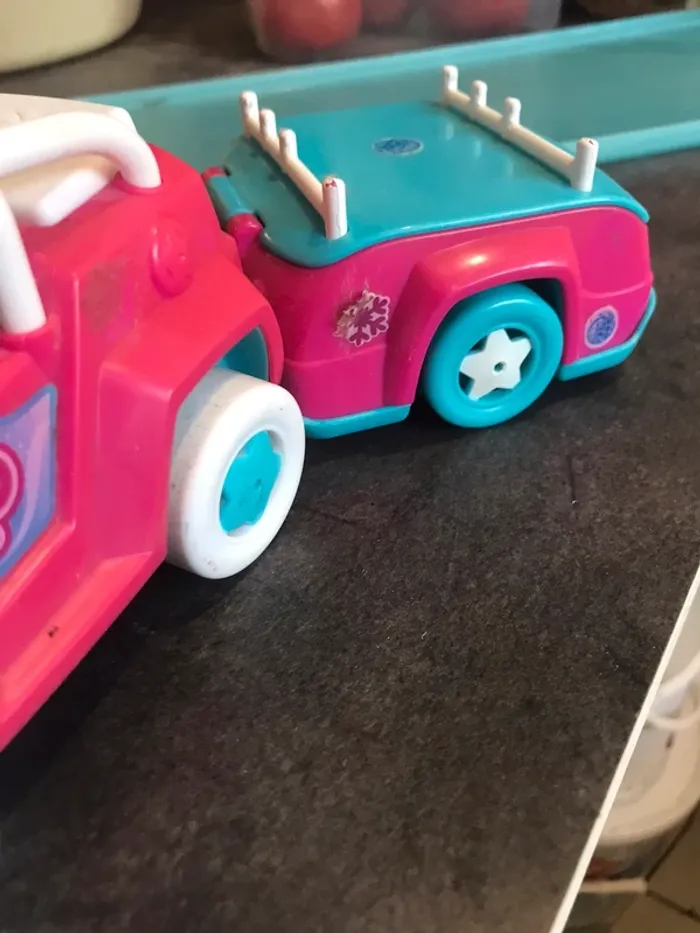 Voiture pinypon - photo numéro 3