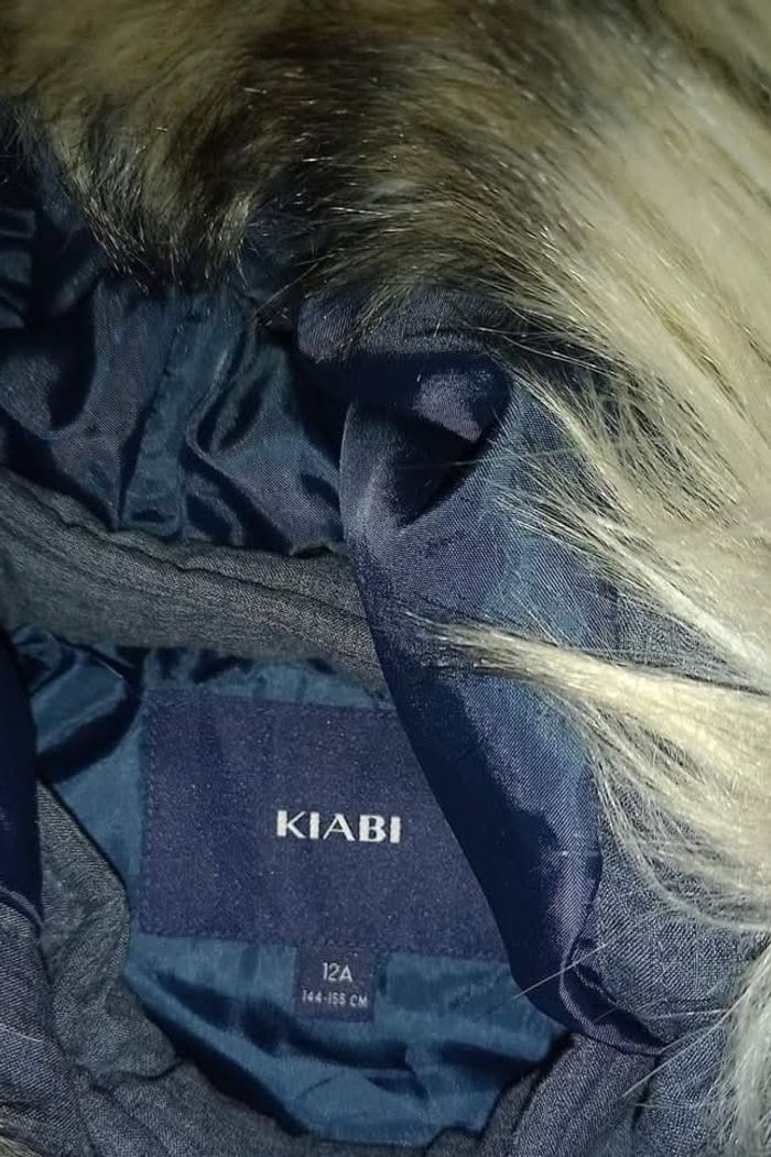 Blouson kiabi 12 ans Gris/bleu marine 
Tres bon état car très peu mis - photo numéro 9