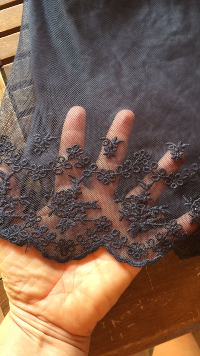 Short dentelle gris neuf taille L - photo numéro 3