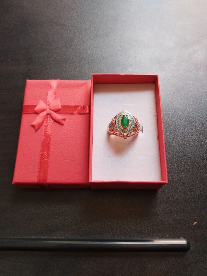 Bague vintage Marquise avec coffret cadeau
