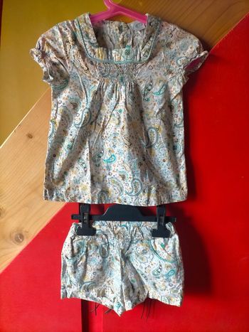 Très joli ens. short Dadati 4 ans