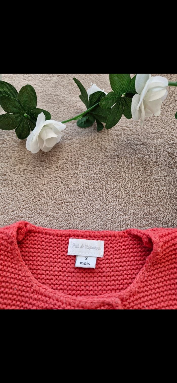 Gilet en maille bébé fille 3 mois - en parfait état - photo numéro 2