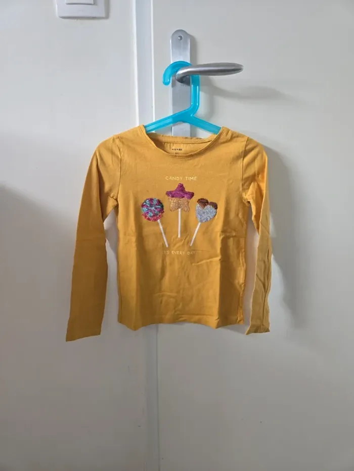 T-shirt manches longues taille 6ans kiabi
