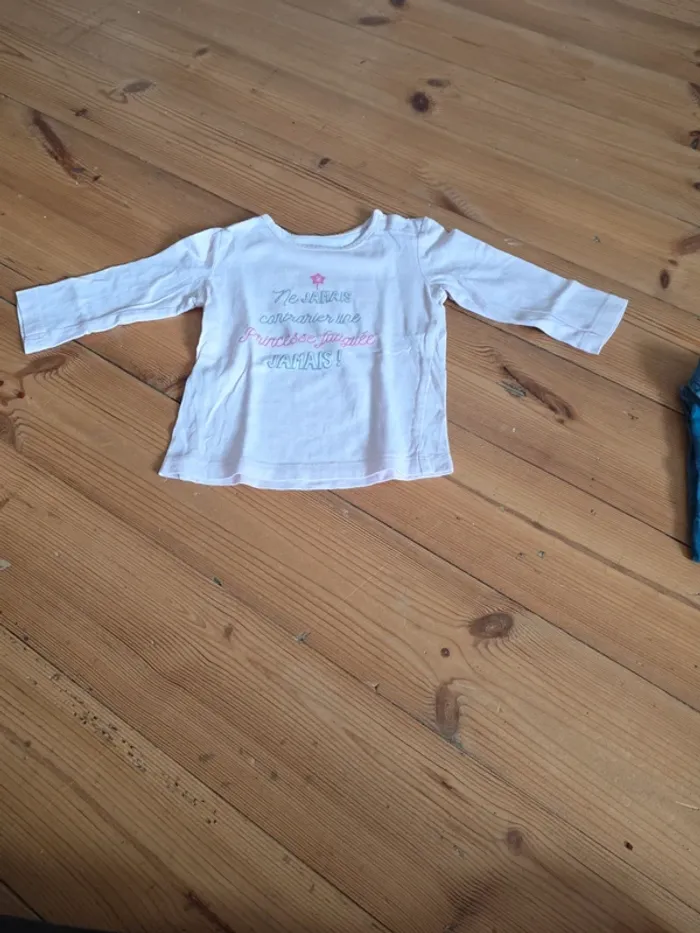 Lot de 5 vêtements 6 mois. - photo numéro 4