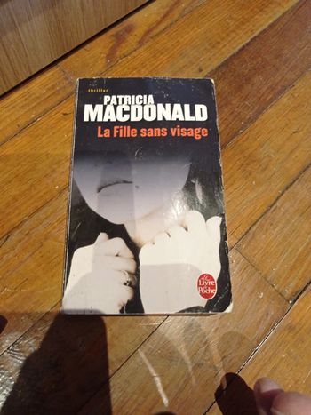 Livre de Patricia Macdonald