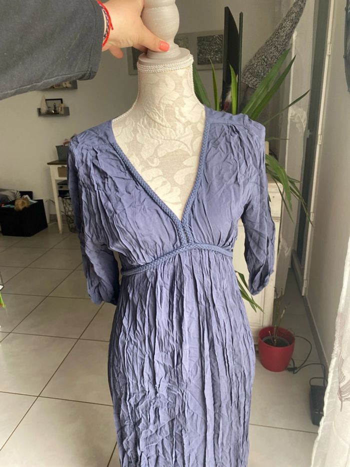 Jolie robe longue - photo numéro 2
