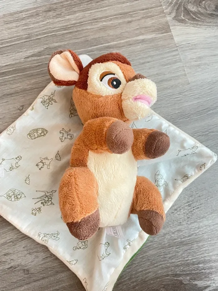 Lot 3 - Lot de deux peluches Disney Bambi & Lady - photo numéro 2