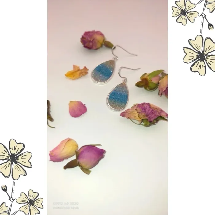 Boucles d' oreilles bleues - photo numéro 7