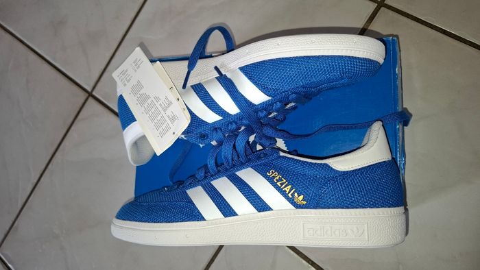 Chaussure adidas neuve - photo numéro 5