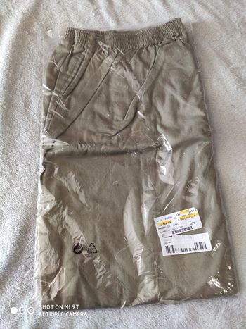 Pantalon neuf femme taille 54