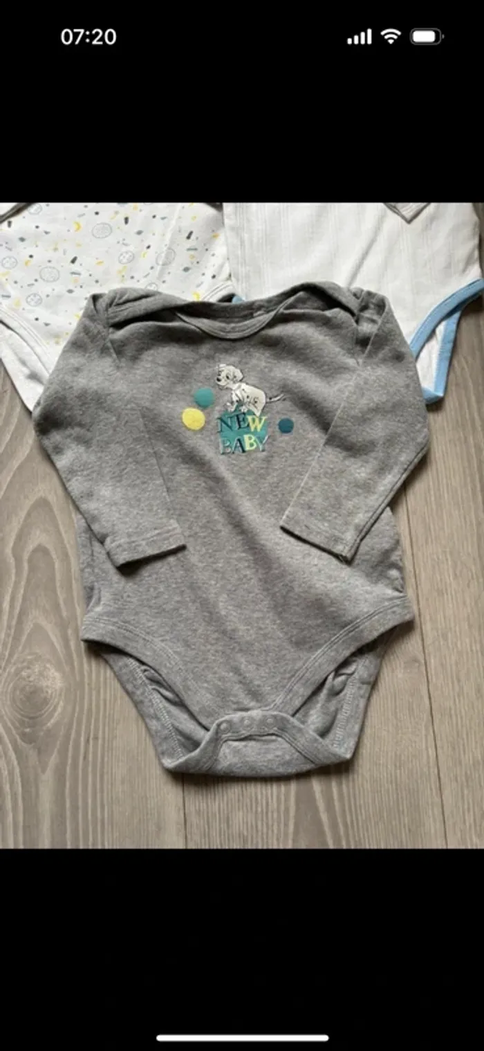 Lot de 3 bodies taille 18 mois - photo numéro 2