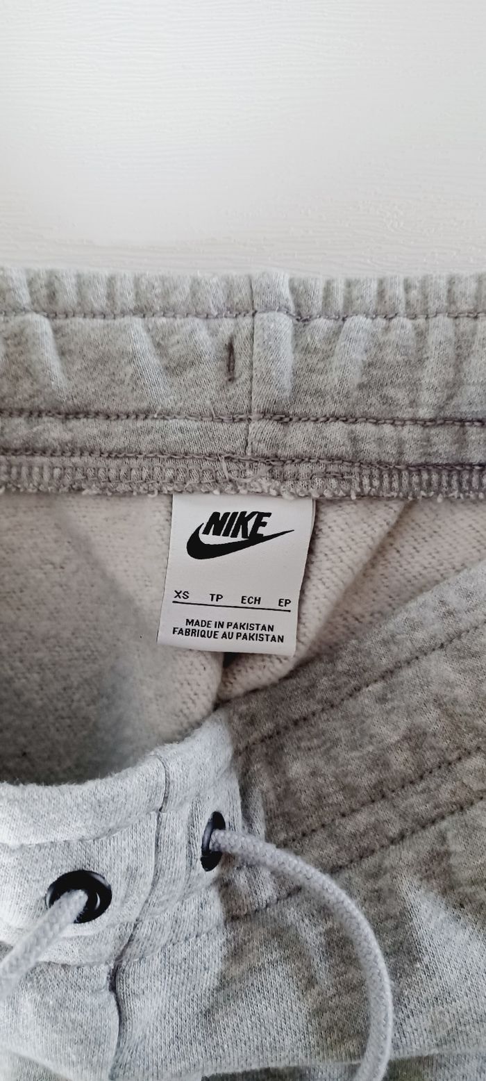 Jogging Nike femme taille xs - photo numéro 4