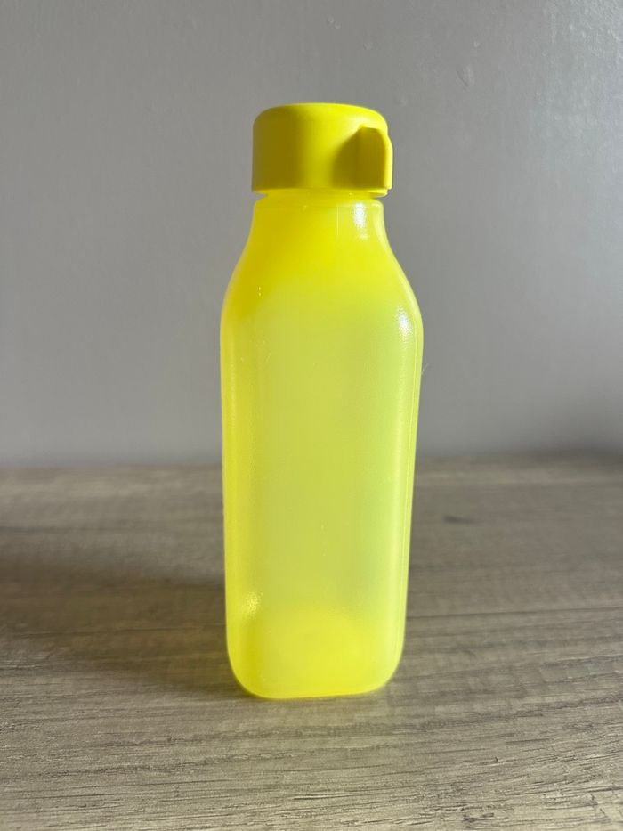 Bouteille jaune Tupperware 500ml - photo numéro 3