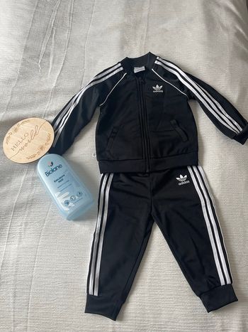 Ensemble adidas